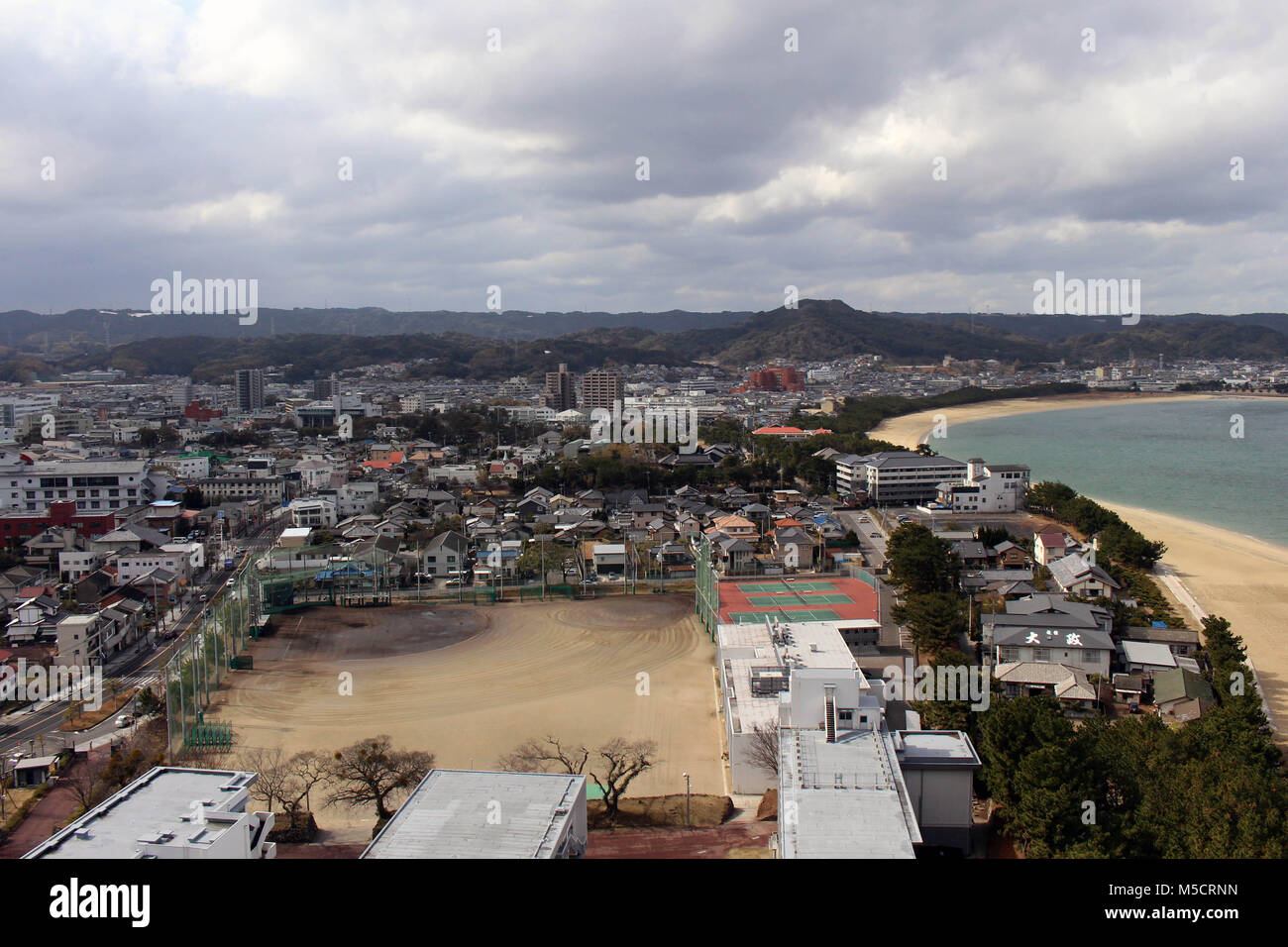 La ville de Karatsu vue du château. Il est situé au bord de la mer. Prise en février 2018. Banque D'Images