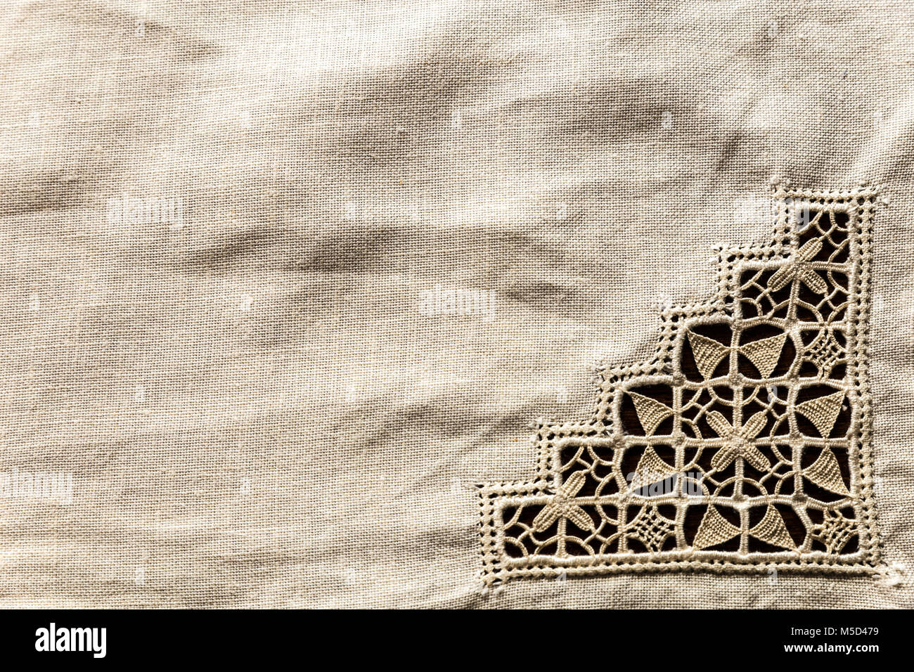 Détail de meubles anciens nappe brodée à la main Banque D'Images