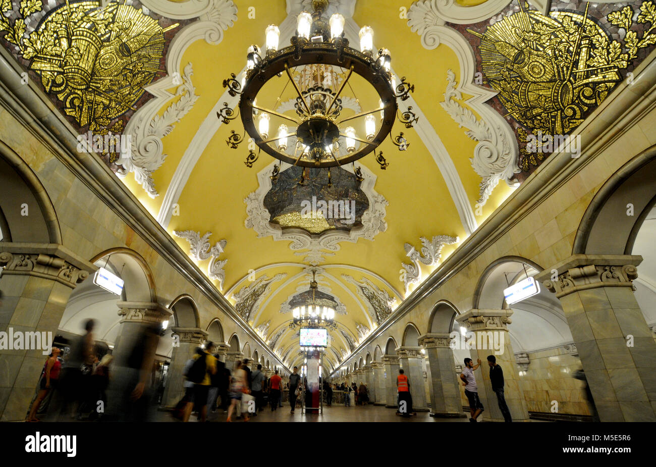 La station de métro Komsomolskaya, Moscou, Russie Banque D'Images