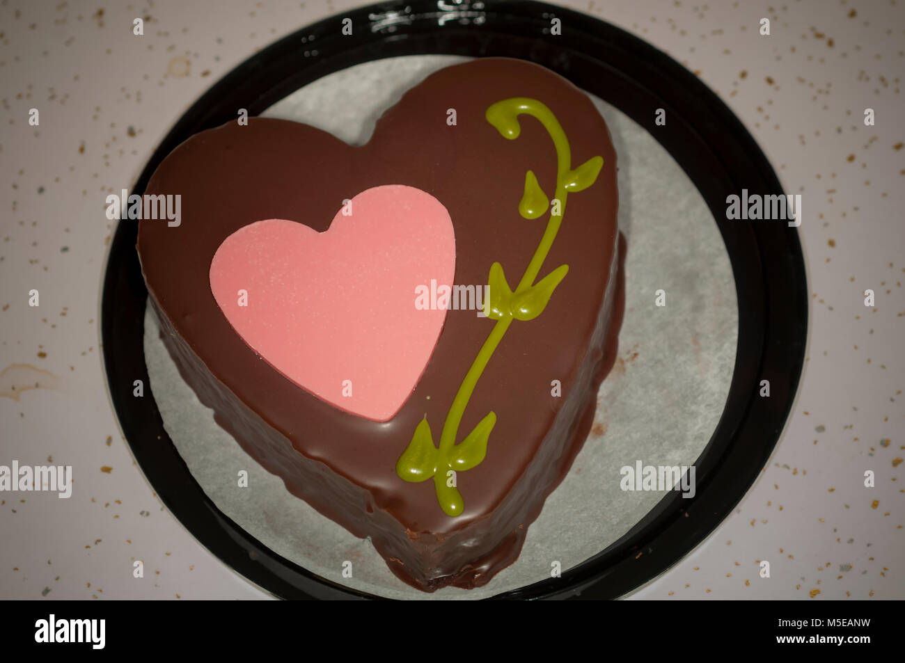 Une Boulangerie Commerciale Produit Chocolat Gateau Saint Valentin A New York Le Mercredi Fevrier 14 18 A C Richard B Levine Photo Stock Alamy Une Boulangerie Commerciale Produit Chocolat Gateau Saint Valentin A New York Le Mercredi Fevrier 14 18 A C Richard B Levine Photo Stock Alamy