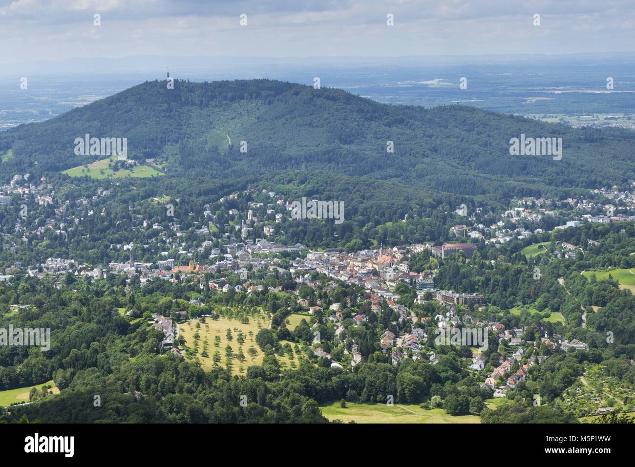 Paysage urbain, Baden-Baden Forêt Noire, Bade-Wurtemberg, Allemagne, Europe | conditions dans le monde entier Banque D'Images