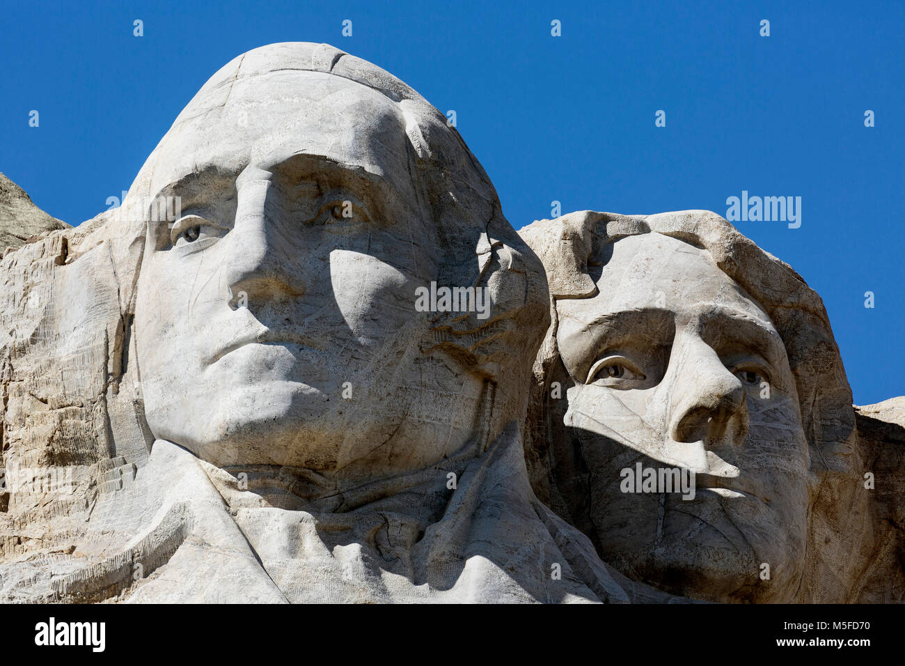00006-00 DD Presendents...LE DAKOTA DU SUD - George Washington, Thomas Jefferson et Theodore Roosevelt creusé dans une montagne au Mont Rushmore Nat Banque D'Images