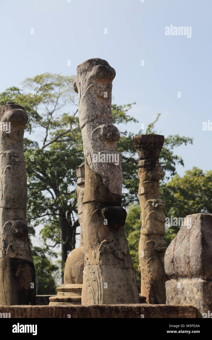 Quadrangle Polonnaruwa North Central Province Sri Lanka Le Mandapa de Nissankamalla Lotus Pavilion Banque D'Images