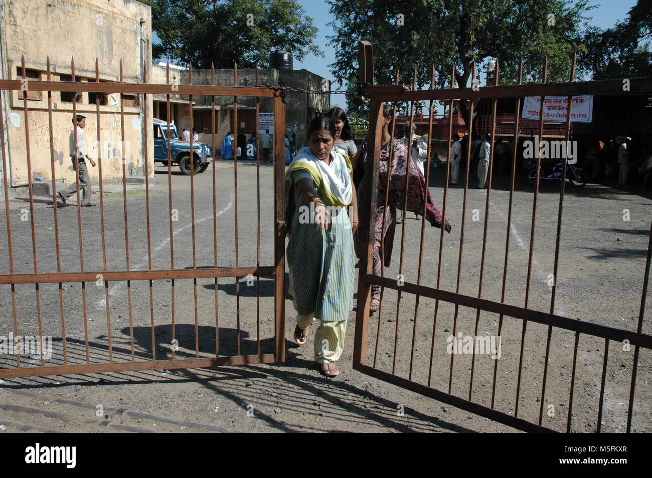 Sambhavna Trust venant du patient à la clinique, Bhopal, Madhya Pradesh, Inde, Asie Banque D'Images