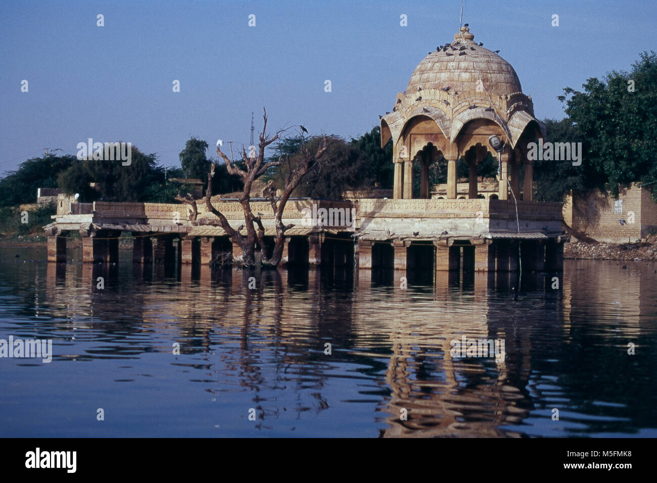 Avis de Gadisar Lake, Jaisalmer, Rajasthan, India Banque D'Images