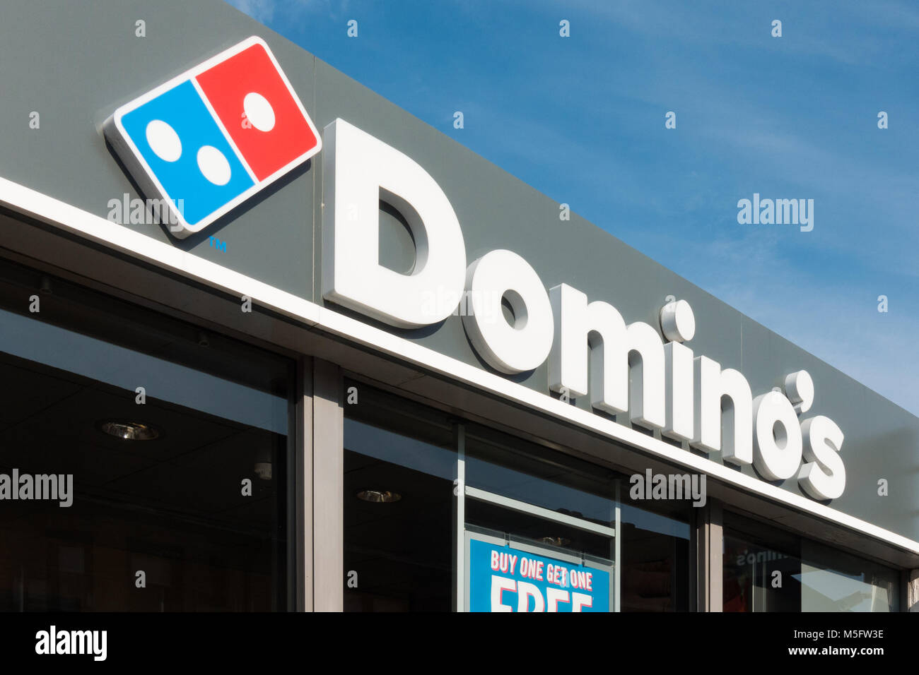Domino's Pizza à emporter livraison de plats à emporter restaurant, Bearsden, Glasgow, Écosse, Royaume-Uni Banque D'Images
