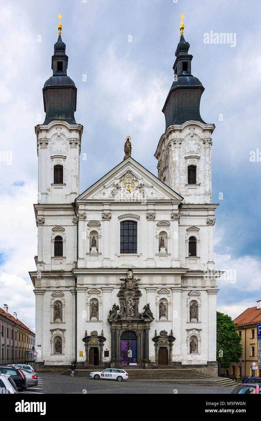 Klatovy, République tchèque - église des Jésuites de l'Immaculée Conception de la Vierge Marie et saint Ignace. Banque D'Images