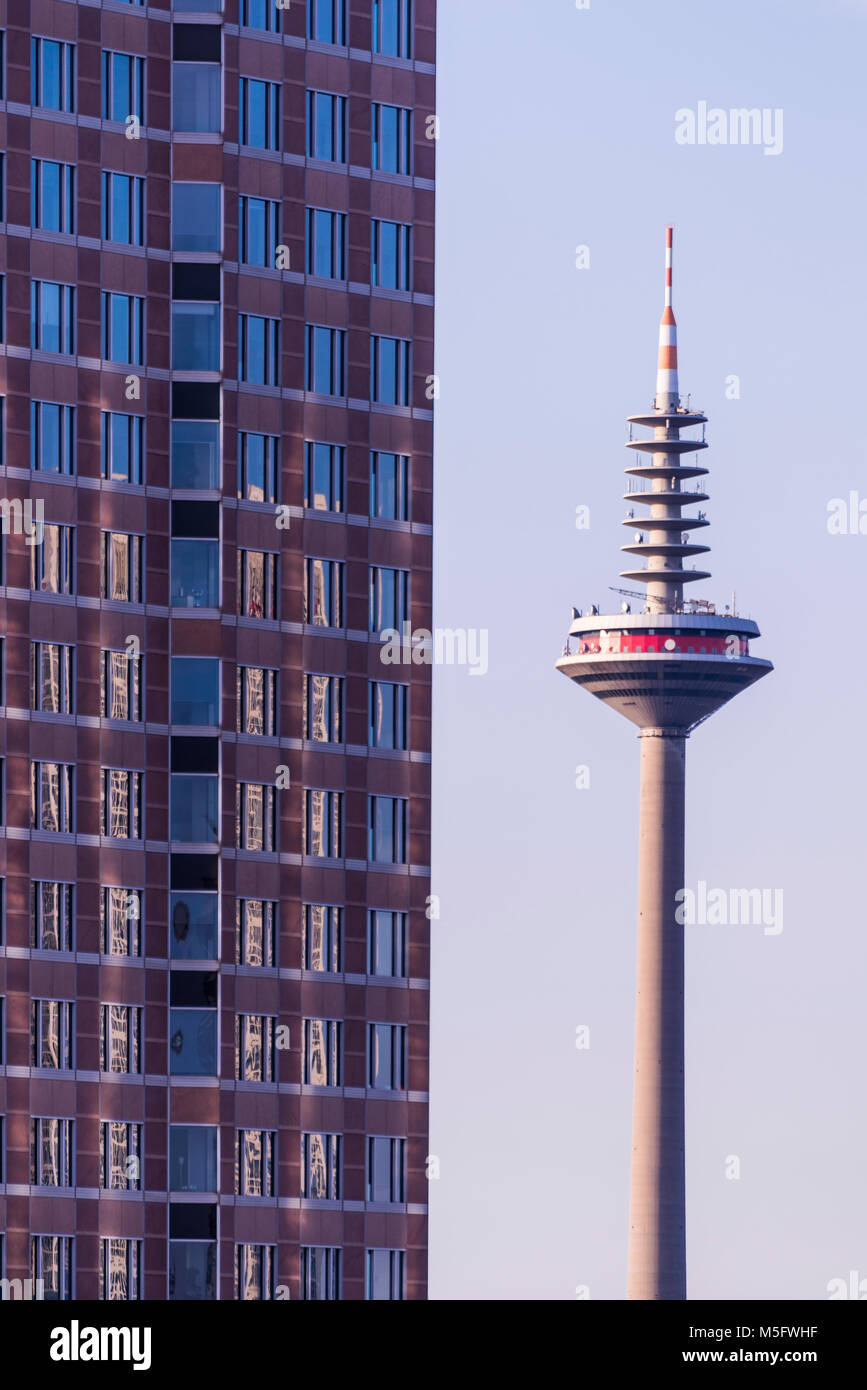 Fernsehturm, Francfort, Hesse, Germany, Europe Banque D'Images