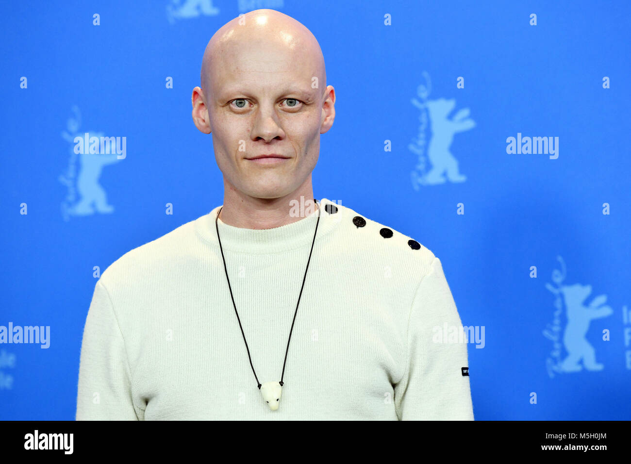 22 février 2018, Allemagne, Berlin : Berlinale, conférence de presse, "Ne me touche pas" : l'Acteur Tomas Lemarquis de l'Islande. Le film est en compétition dans le cadre de la Berlinale. Dpa : Crédit photo alliance/Alamy Live News Banque D'Images