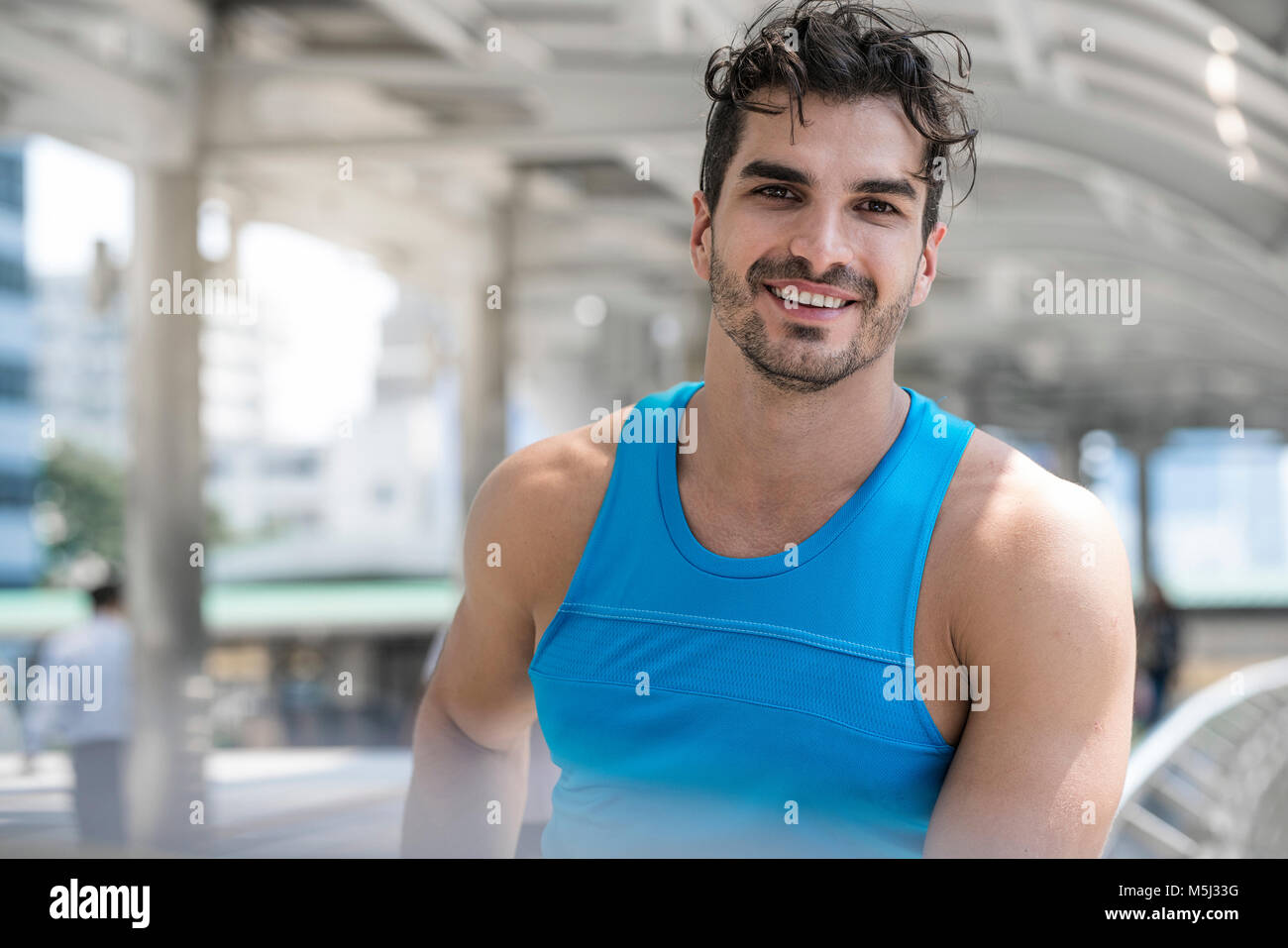 Portrait de la formation de l'homme dans la ville Banque D'Images