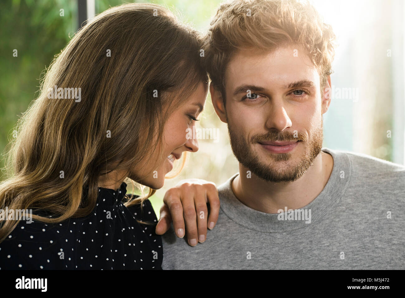 Portrait of smiling couple Banque D'Images