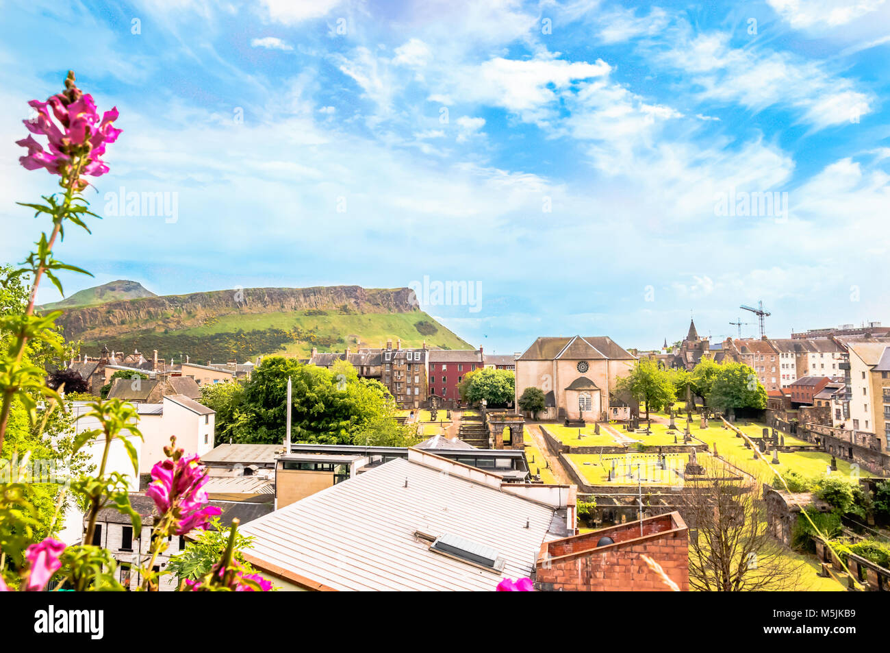 Vue sur la ville d'Edimbourg et siège d'Arthur - Ecosse Banque D'Images