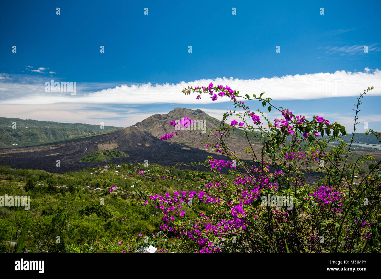 Lac Batur et Gunung Batur Volcano, Bali, Indonésie Banque D'Images