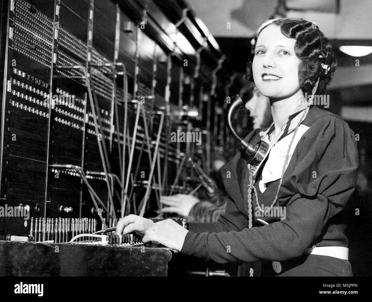 Op rateur T l phonique 1920 Allemagne Photo Stock Alamy op-rateur-t-l-phonique-1920-allemagne-photo-stock-alamy