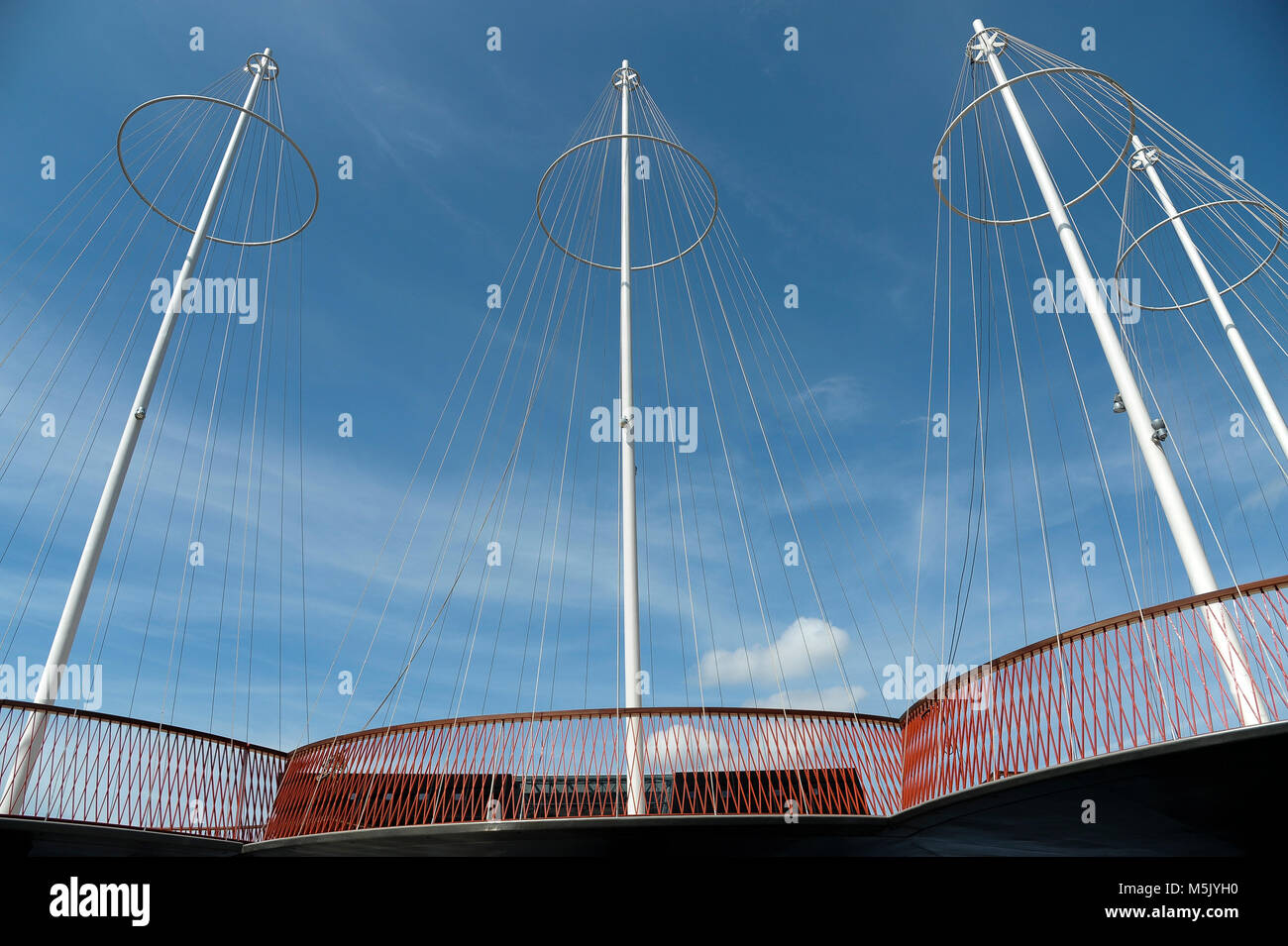 Cirkelbroen (Cercle Pont) conçu par Olafur Eliasson est un pedestrial pont sur Kanal Christianshavn dans dans le centre de Copenhague Christianshavn, Denmar Banque D'Images