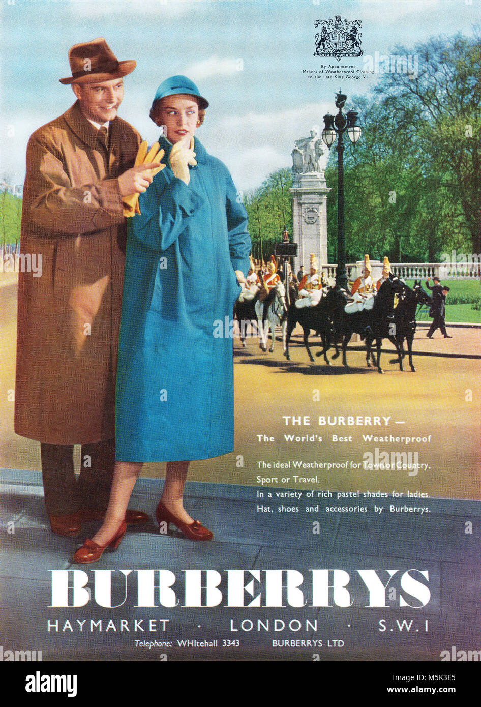 1953 La publicité pour Burberrys. Banque D'Images