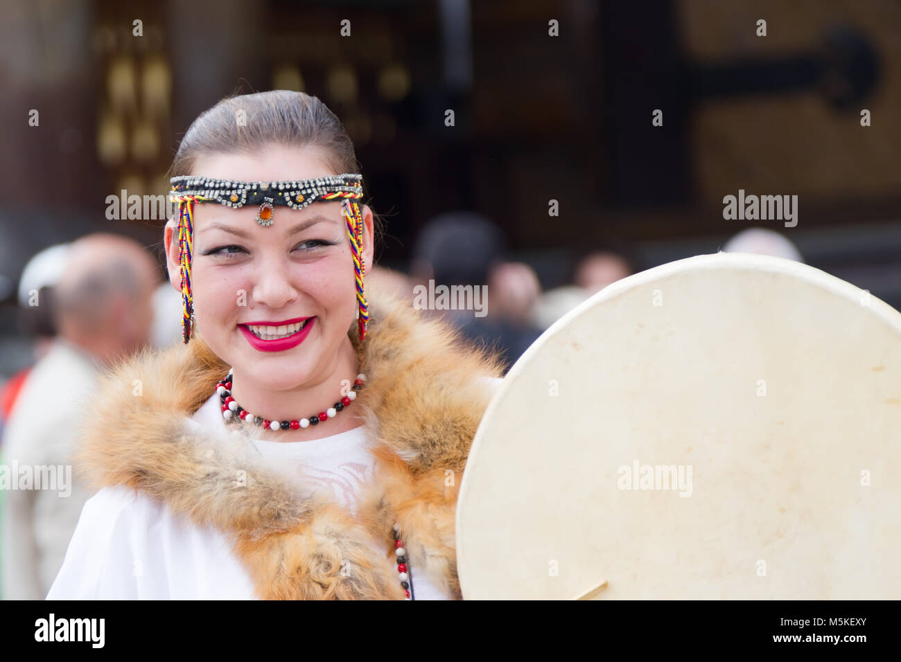 Le 27 août 2017. Festival international de photos.Portrait d'une femme de la Tchoukotka Banque D'Images