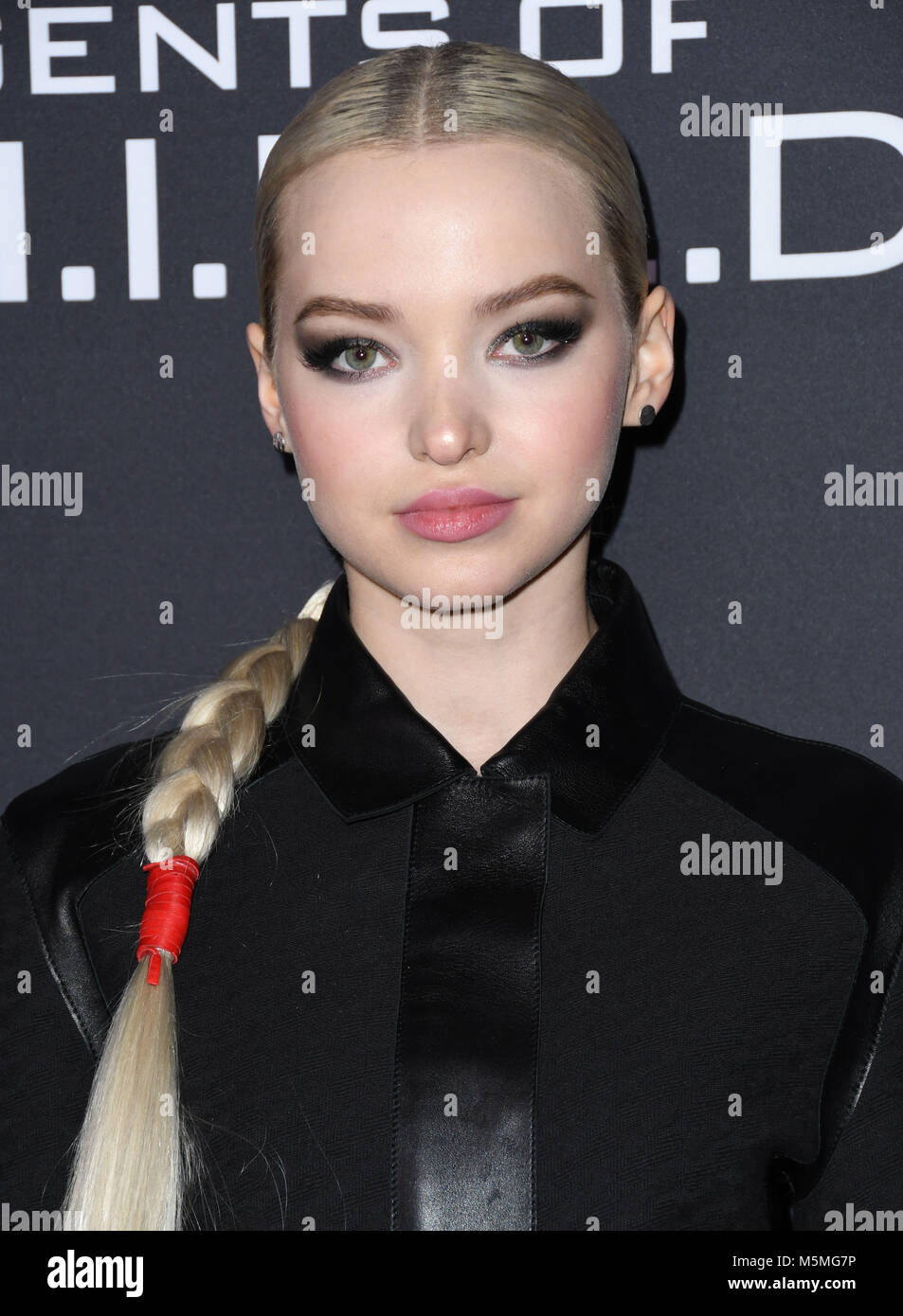 Hollywood, CA, USA. Feb 24, 2018. 24 février 2018 - Hollywood, Californie - Dove Cameron. Marvel's ''Agents du S.H.I.E.L.D.'' 100e épisode célébration tenue à OHM de nuit. Crédit photo : Birdie Thompson/AdMedia Crédit : Birdie Thompson/AdMedia/ZUMA/Alamy Fil Live News Banque D'Images