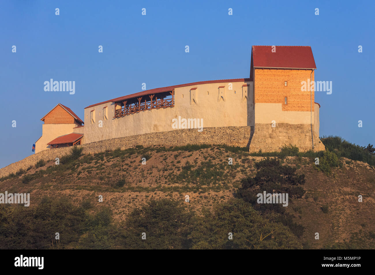 Vue de la forteresse Feldioara. La Transylvanie, Roumanie Banque D'Images