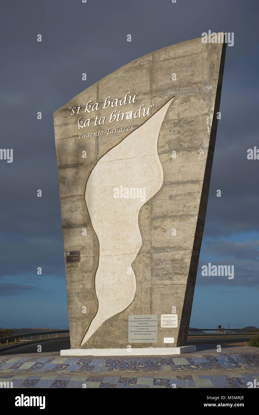 Monument aux émigrants, l'Aéroport International de Praia, île de Santiago, Cap-Vert Banque D'Images