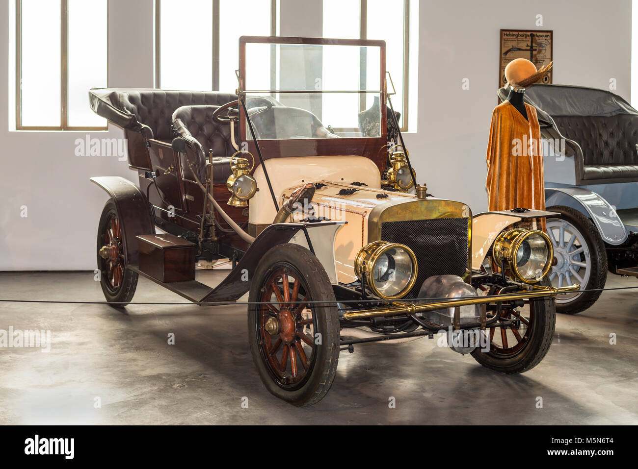 Malaga, Espagne - décembre 7, 2016 : un millésime 1906 Jackson USA voiture affichée à Malaga Musée de l'automobile en Espagne. Banque D'Images