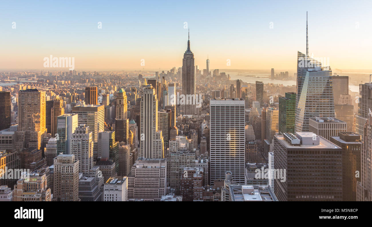 new-york-skyline-de-manhattan-banque-de-photographies-et-d-images