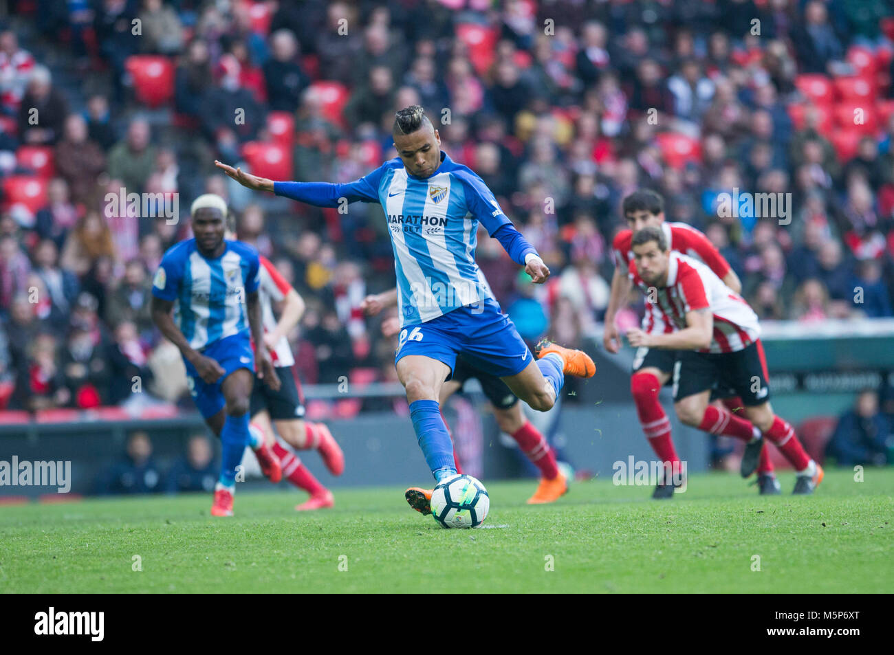 26(7) Juan Carlos Perez de mort au cours de l'espagnol La Liga match de football entre l'Athletic Club Bilbao et Malaga C.F, à San Mames stadium, à Bilbao, dans le nord de l'Espagne, Dimanche, Février 25, 2018. Más Información Gtres Crédit : Comuniación sur ligne, S.L./Alamy Live News Banque D'Images