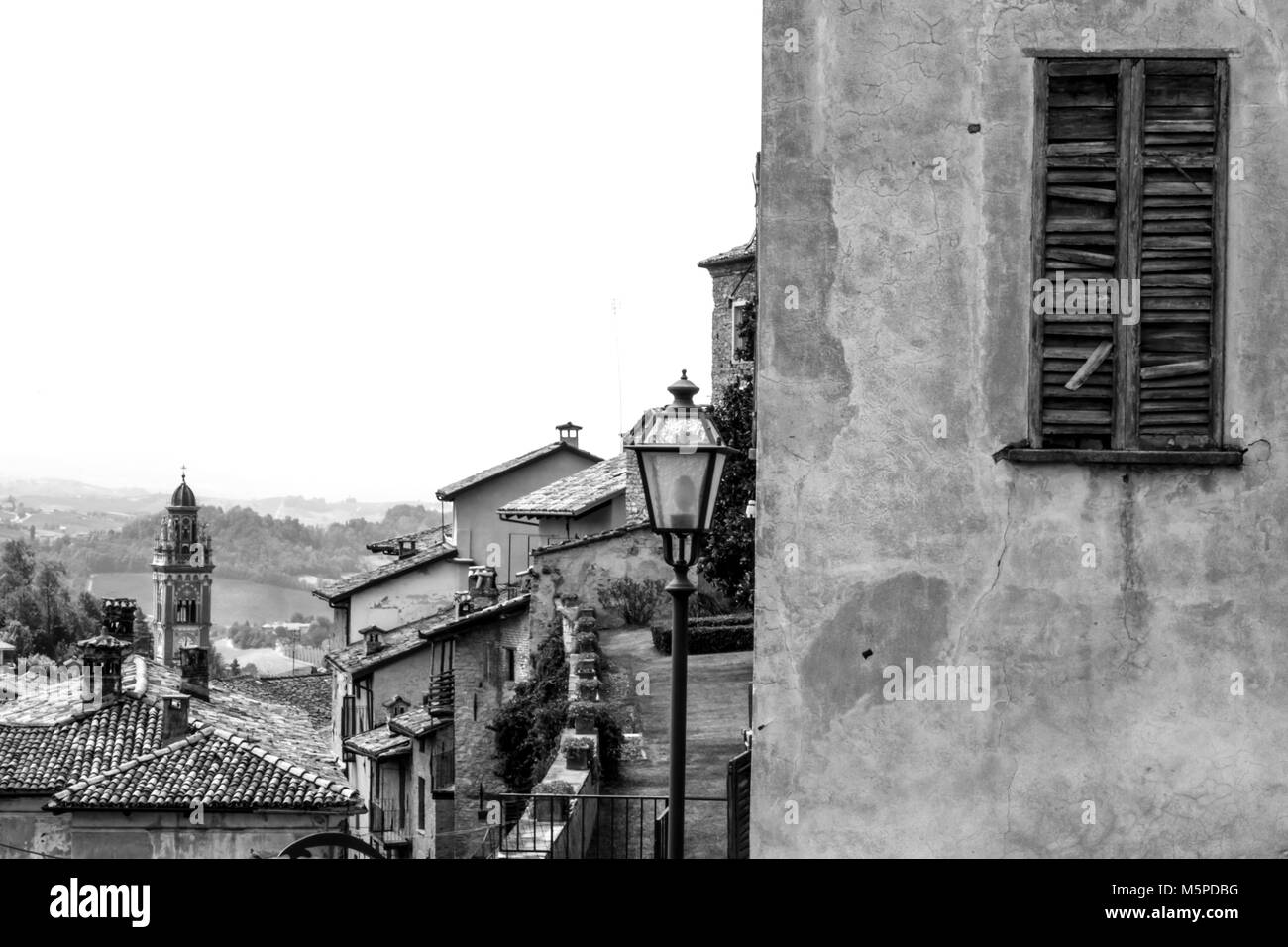 Vieux village dans le Piémont italien. Banque D'Images