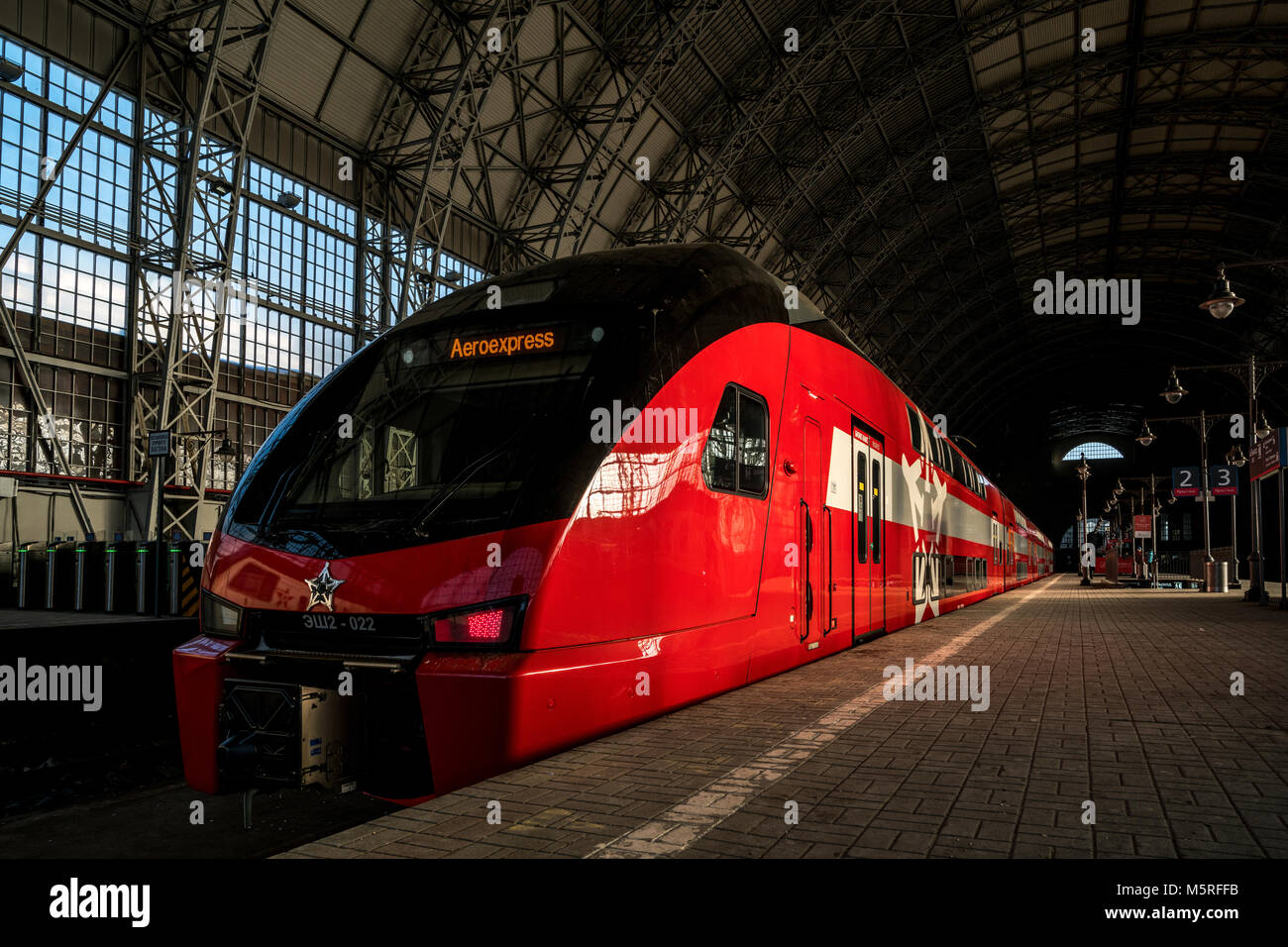 Double étage train Aeroexpress fournissant une connexion aisée entre Kievskiy terminal de chemin de fer et de l'aéroport Vnukovo de Moscou, Russie Banque D'Images