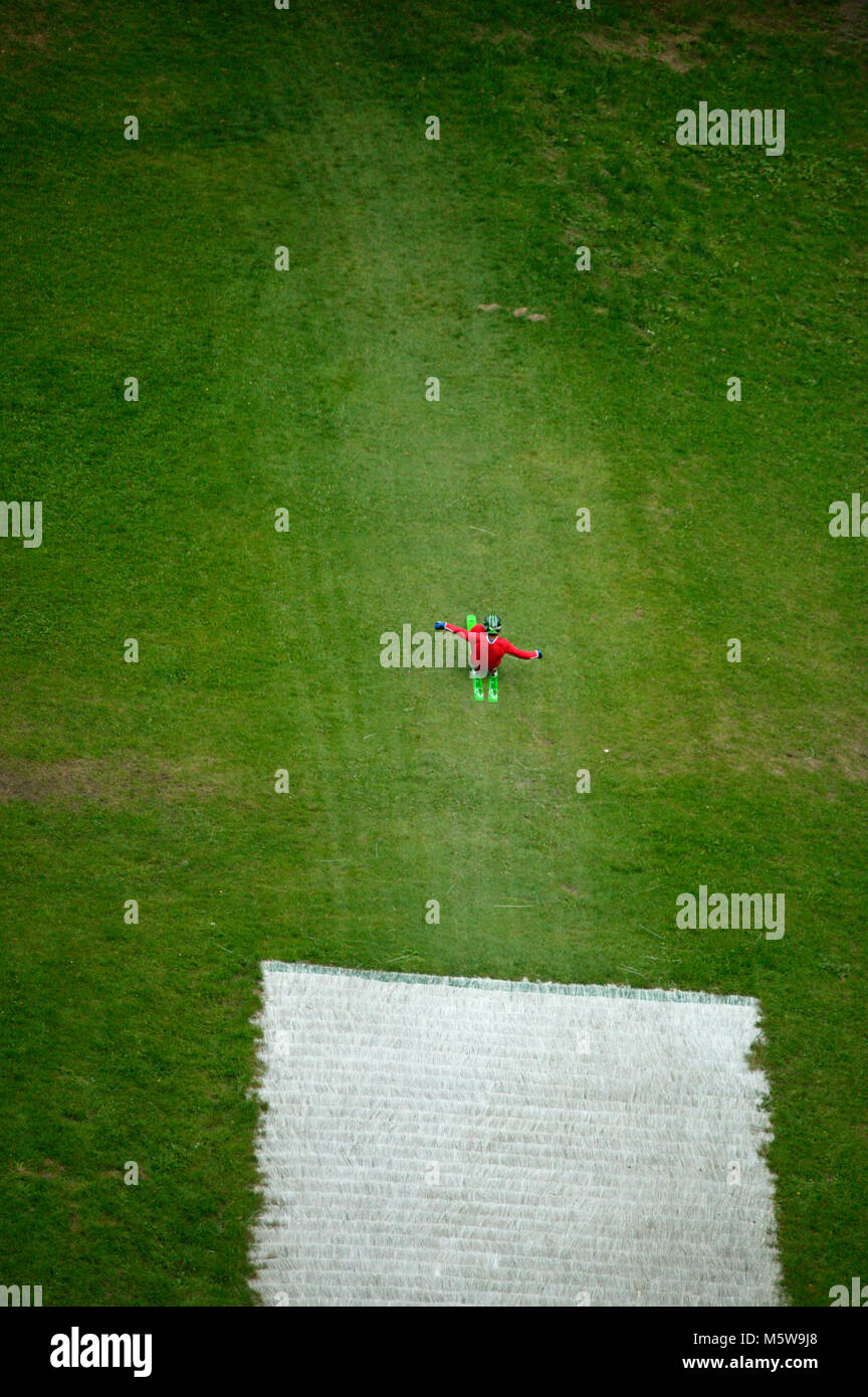 En été, Ski Jump Meinhardus, Lüdenscheid, Rhénanie du Nord-Westphalie, Allemagne, Europe Banque D'Images