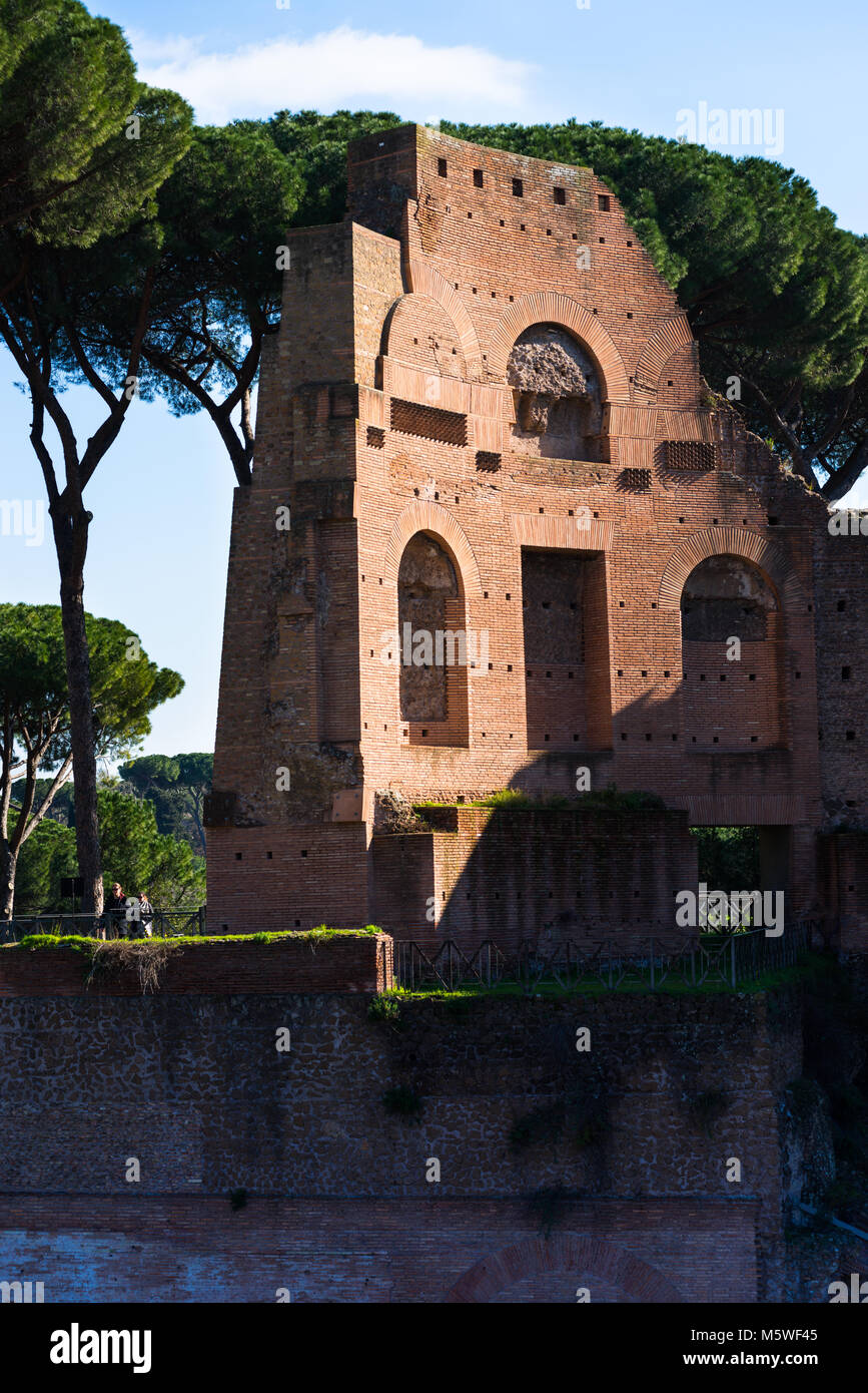 Domus Augustana est le nom moderne de l'aile intérieure de l'ancienne et vaste palais romain de Domitien (92 AD) sur le mont Palatin. Rome. L'Italie. Banque D'Images