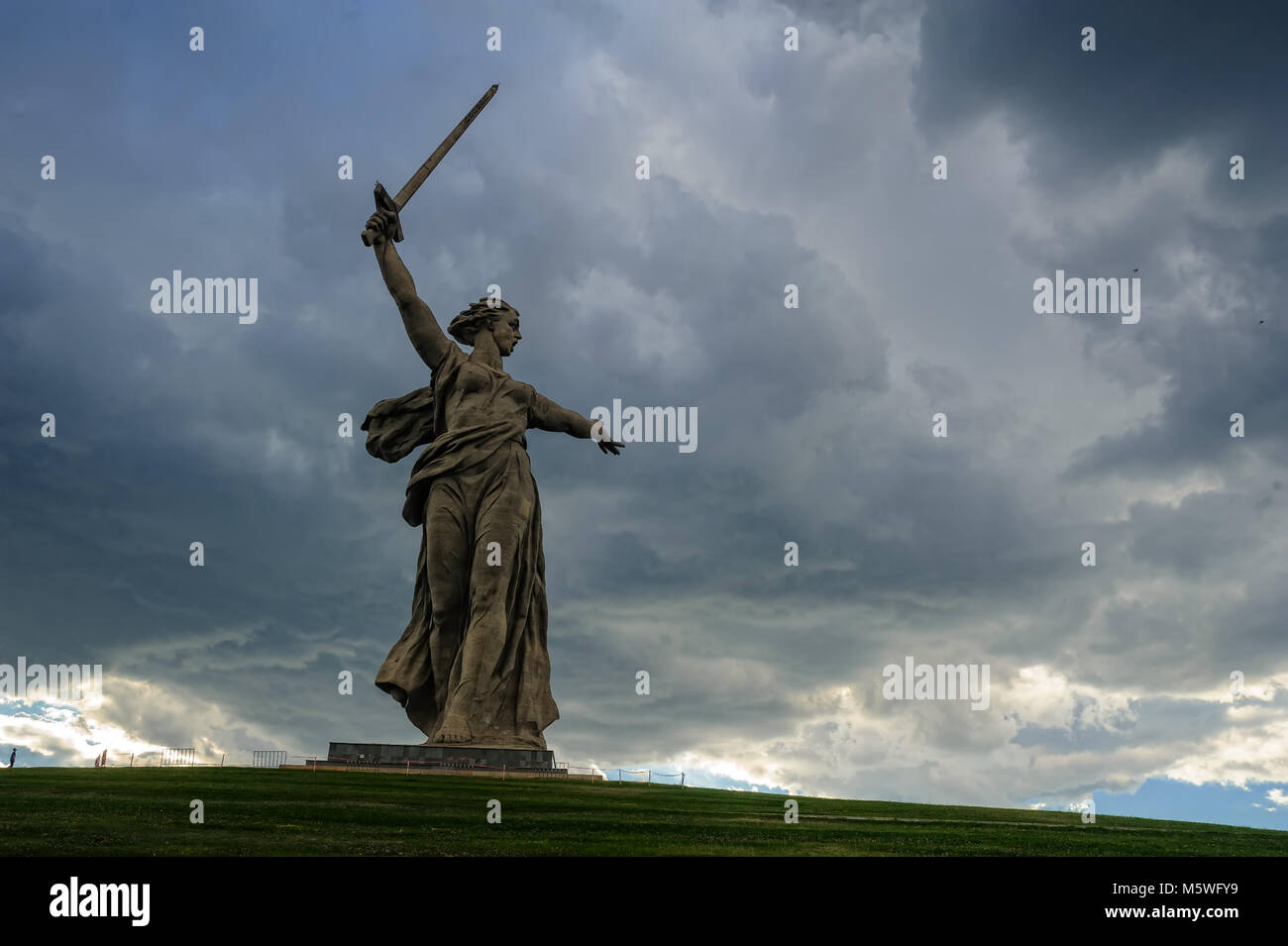 Les appels de la mère patrie monument. Volgograd, Russie Banque D'Images Les appels de la mère patrie monument. Volgograd, Russie Banque D'Images