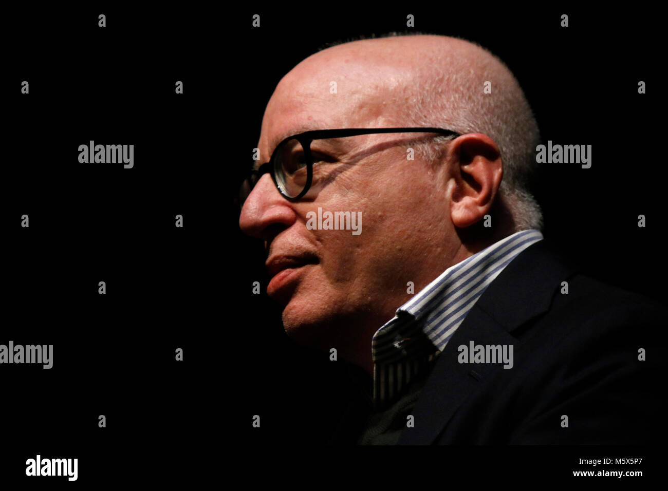 Berlin, Allemagne. Feb 26, 2018. Michael Wolff lors de la présentation de son livre sur la présidence de Donald Trump et furie, incendie, Volksbuehne Berlin. Credit : 360b/Alamy Live News Banque D'Images