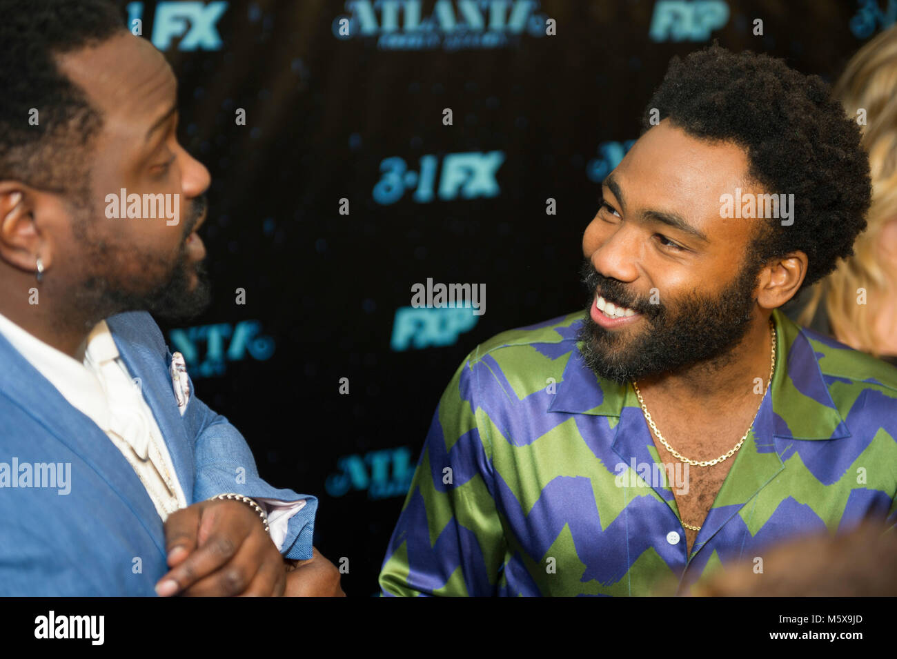 Atlanta, USA. Feb 26, 2018. Acteur Brian Tyree Henry et l'acteur et l'artiste Donald Glover assiste à l'enregistrement 'Atlanta Robbin' saison' Atlanta Premiere at Starlight Six dur dans le 26 février 2018 à Atlanta, Géorgie. Crédit : l'accès Photo/Alamy Live News Banque D'Images