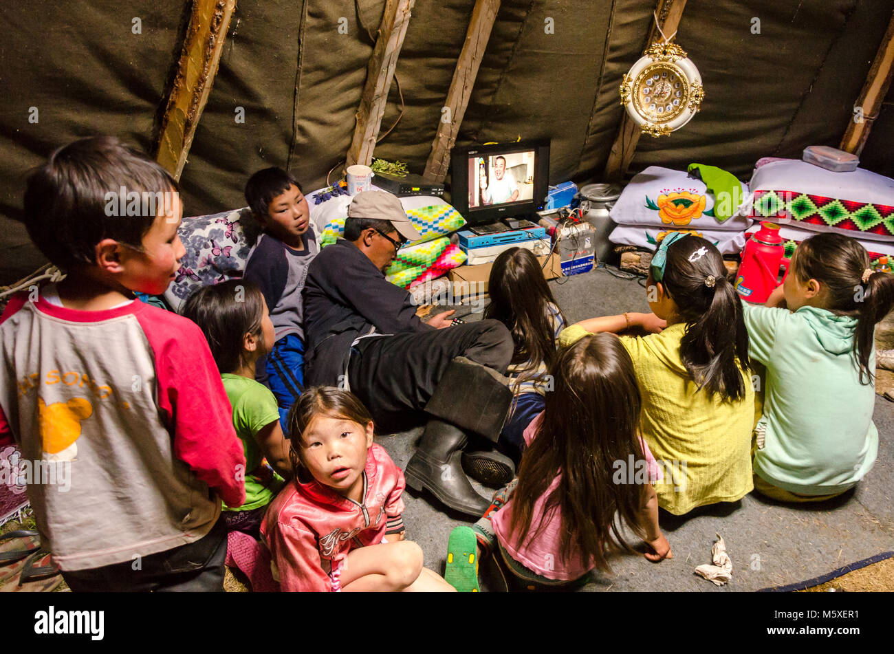 La vie Tsaatan, gardien de rennes, Tsaaganuur, Mongolie Banque D'Images