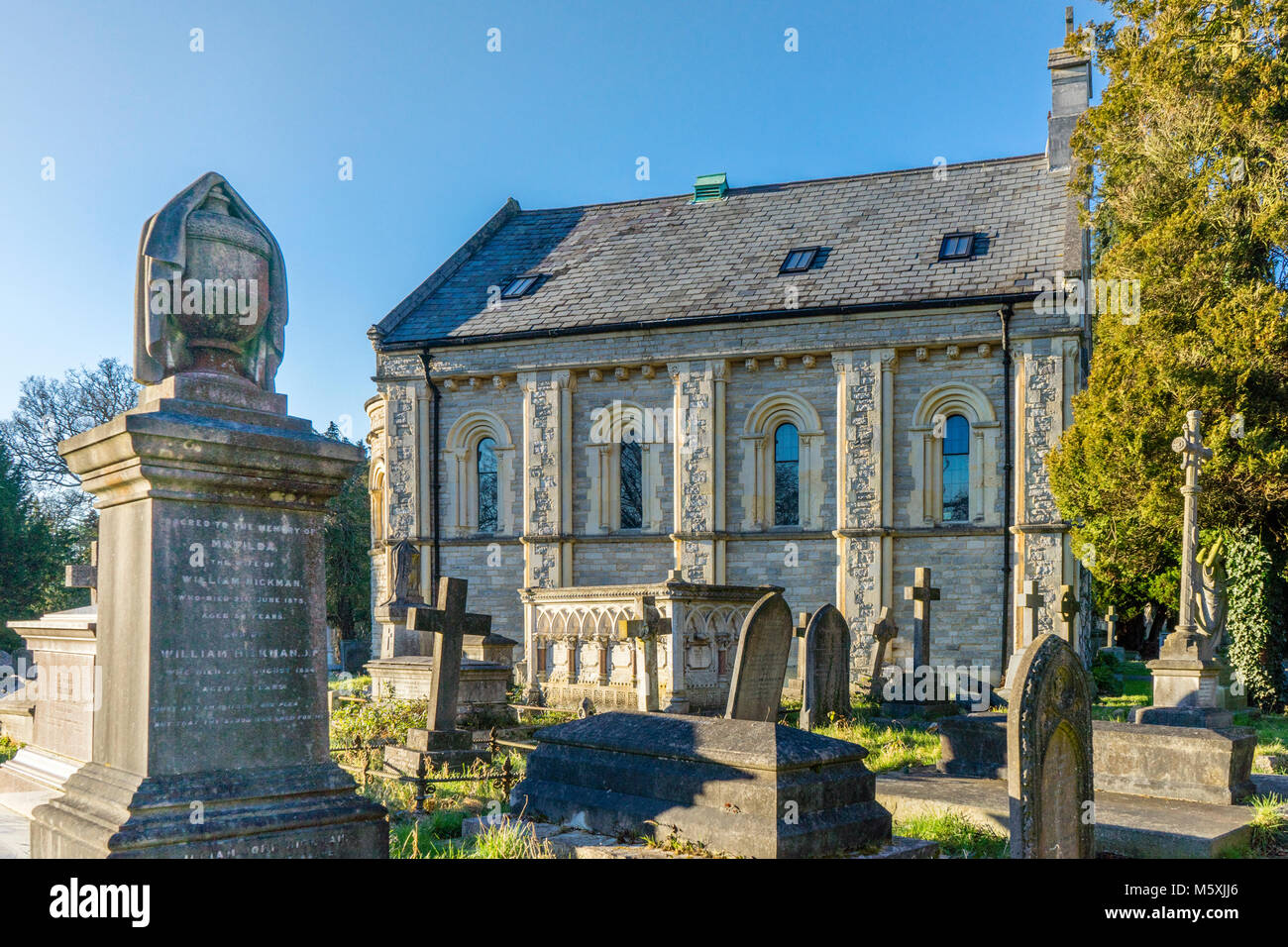 Chapelle du cimetière sur l'ancien cimetière de Southampton sur une claire journée d'hiver, Southampton, Hampshire, England, UK Banque D'Images