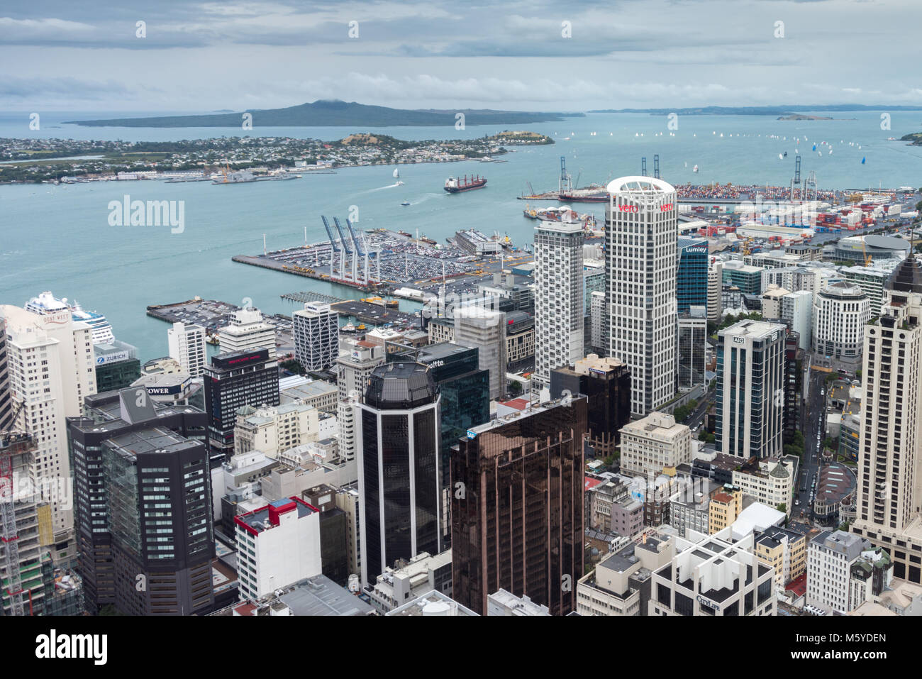 À partir de la ville d'Auckland Sky Tower, île du Nord, Nouvelle-Zélande Banque D'Images