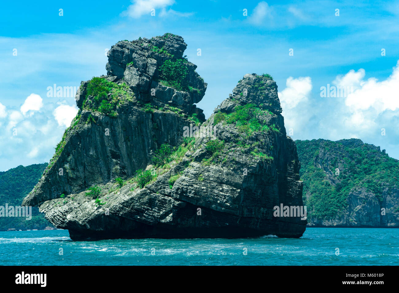 Ang Thong National Marine Park rock singe Banque D'Images