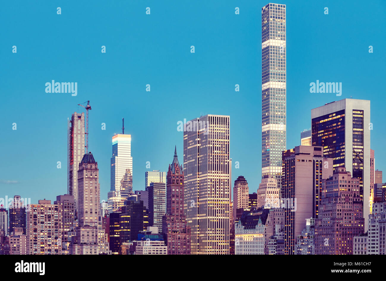 Tons vintage photo les toits de la ville de New York au crépuscule, USA. Banque D'Images