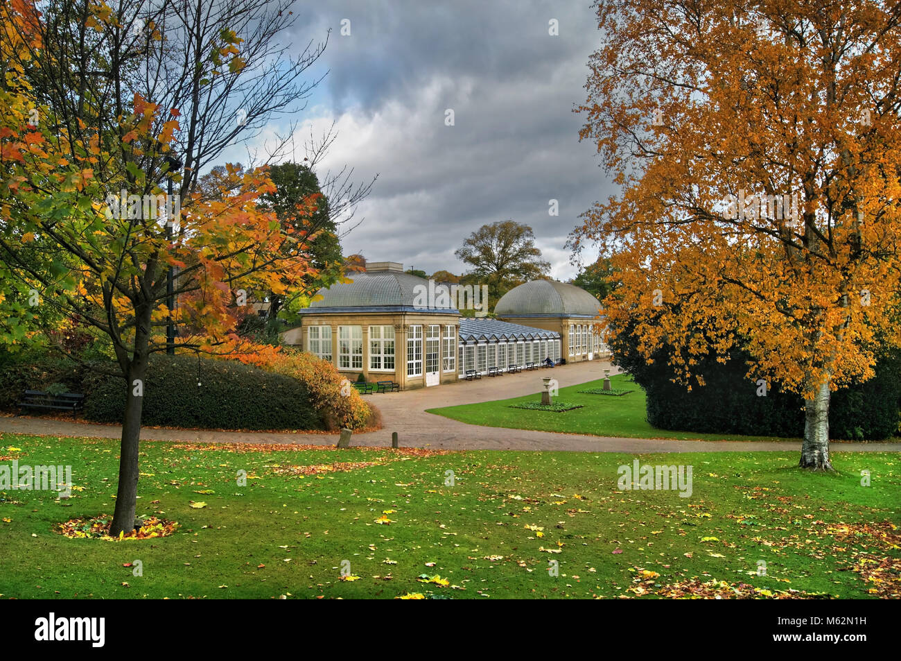 UK,South Yorkshire,Sheffield,Botanical Gardens et la maison de verre, au cours de l'automne Banque D'Images