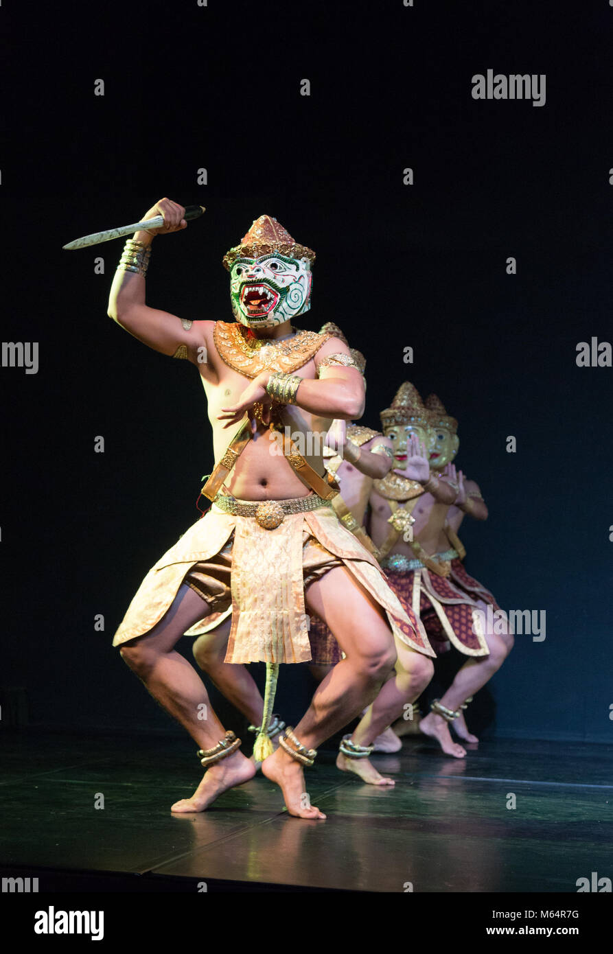 Cambodge - Danse Danse folklorique traditionnelle cambodgienne ; Phnom Penh, Cambodge, Asie Banque D'Images