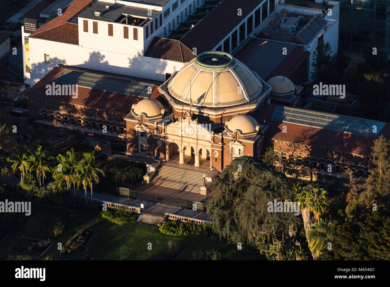 Los Angeles, Californie, USA - 20 Février 2018 : Vue aérienne de la comté de la Natural History Museum de Exposition Park près de Campus de l'USC. Banque D'Images