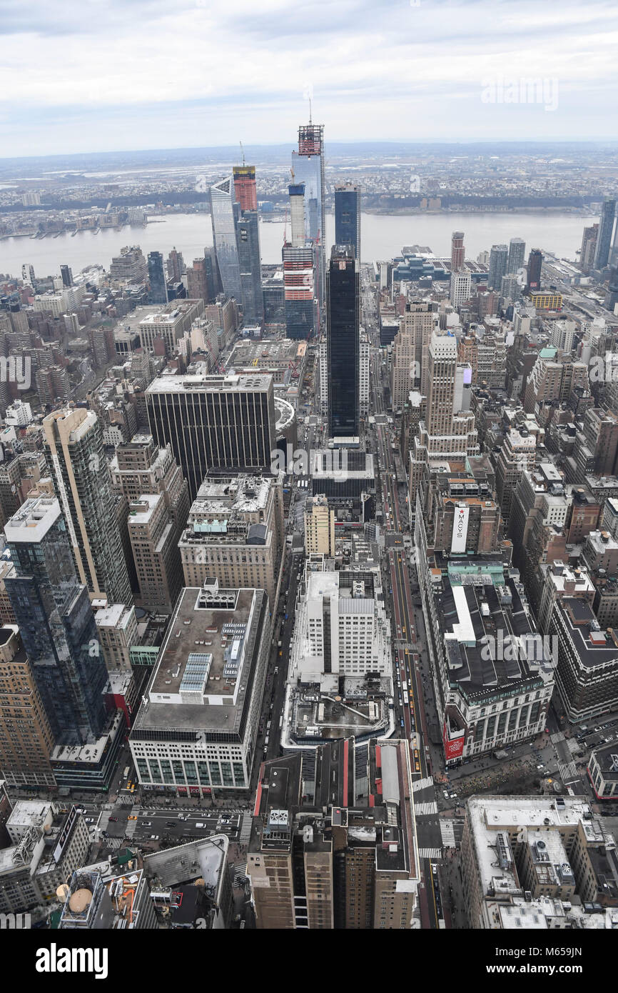 La rivière Hudson et Manhattan vue depuis l'Empire State Building, à New Jersey dans l'arrière-plan, le 24 février 2018 Banque D'Images