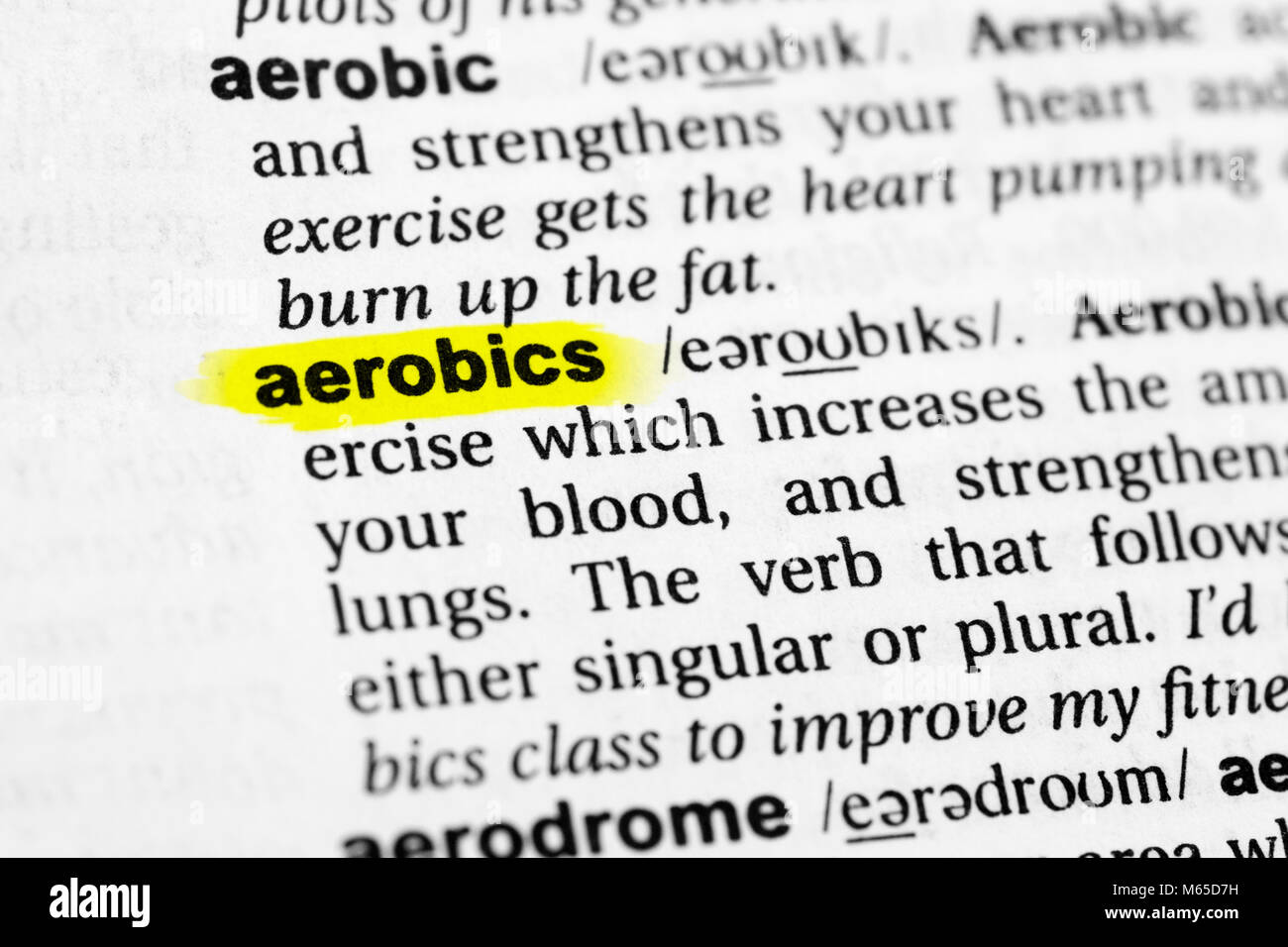 Souligné mot anglais 'aérobic' et sa définition dans le dictionnaire. Banque D'Images