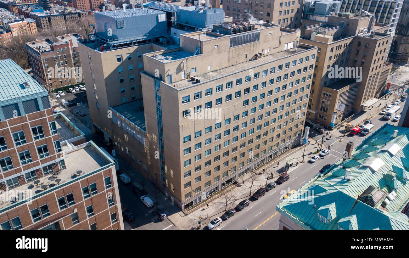 Saint Luke's-Roosevelt Hospital Centre, Upper West Side, Manhattan, New York City, USA Banque D'Images