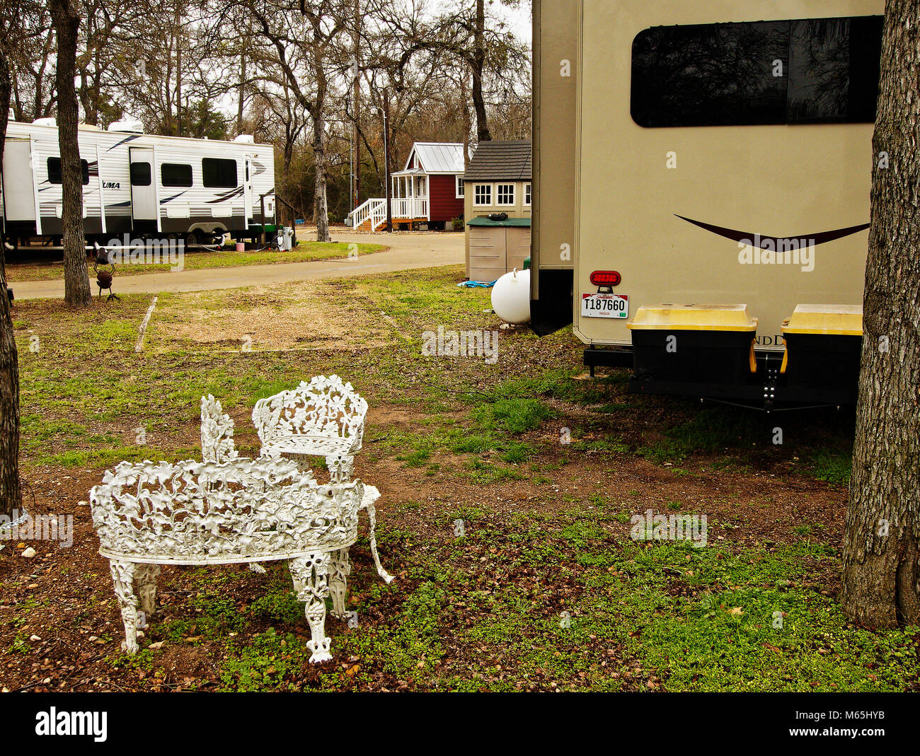 Petite chambre hôtel original à Austin, Texas, permet aux gens d'expérience et ressentir ce que c'est que de vivre dans un centre commercial. Situé dans un parc à roulottes, minuscules maisons sont plus petits et l'aspect d'une maison. Coûte plus de $100 par nuit. Et peut accueillir quatre personnes comprend une cuisine complète. Banque D'Images