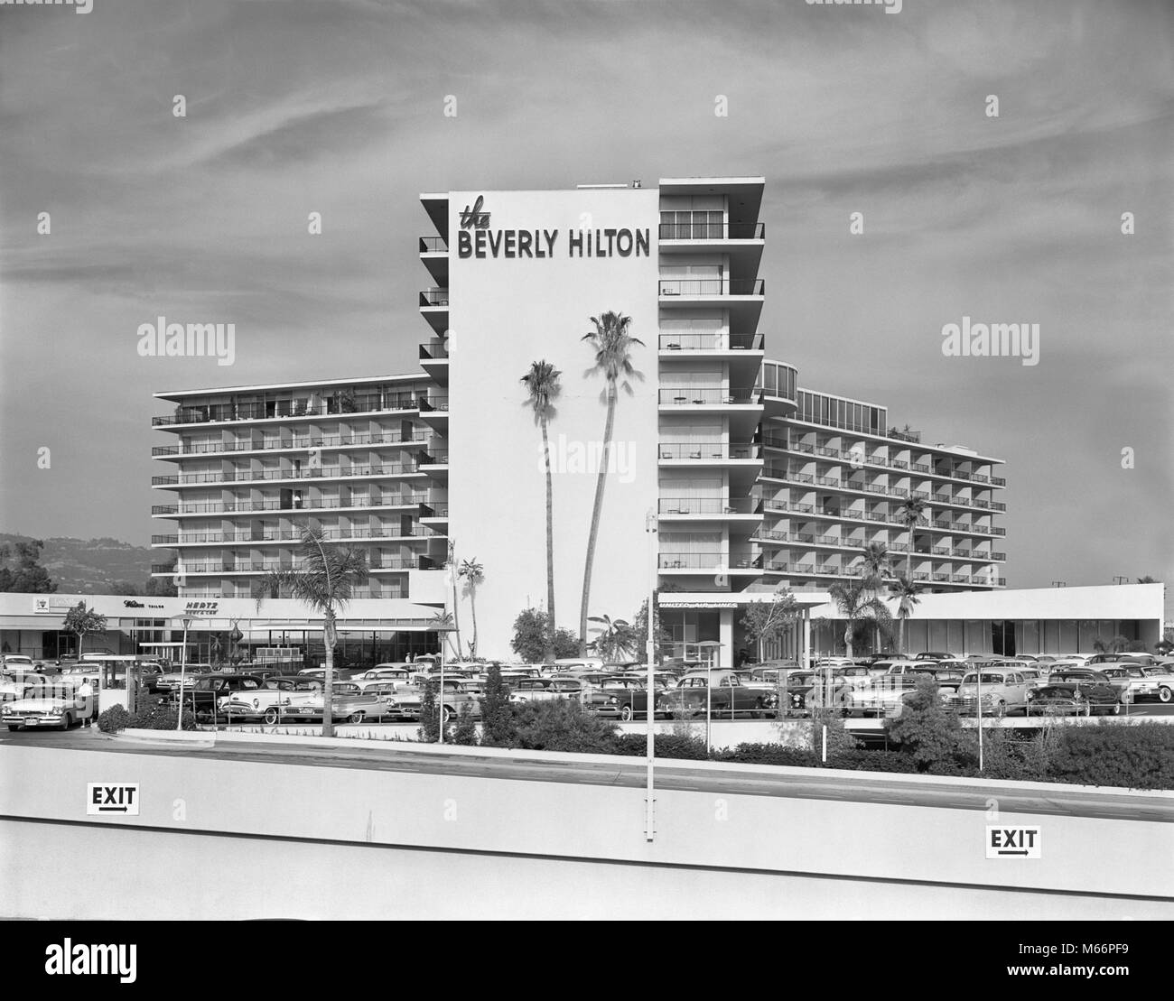 1950 Beverly Hilton Hotel Los Angeles CA USA - r1667 CRS001 HARS WILSHIRE BOULEVARD Banque D'Images