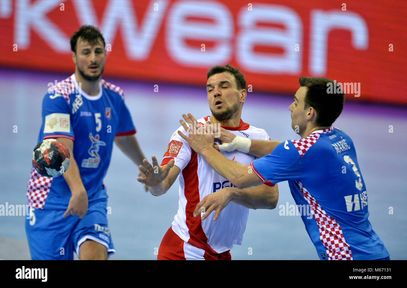 Cracovie, Pologne - 27 janvier 2016 : Men's EHF Handball européen Russie EURO 2016 Cracovie Pologne Croatie Arena Tauron o/p : Michal Jurecki Domagoj Duv Banque D'Images