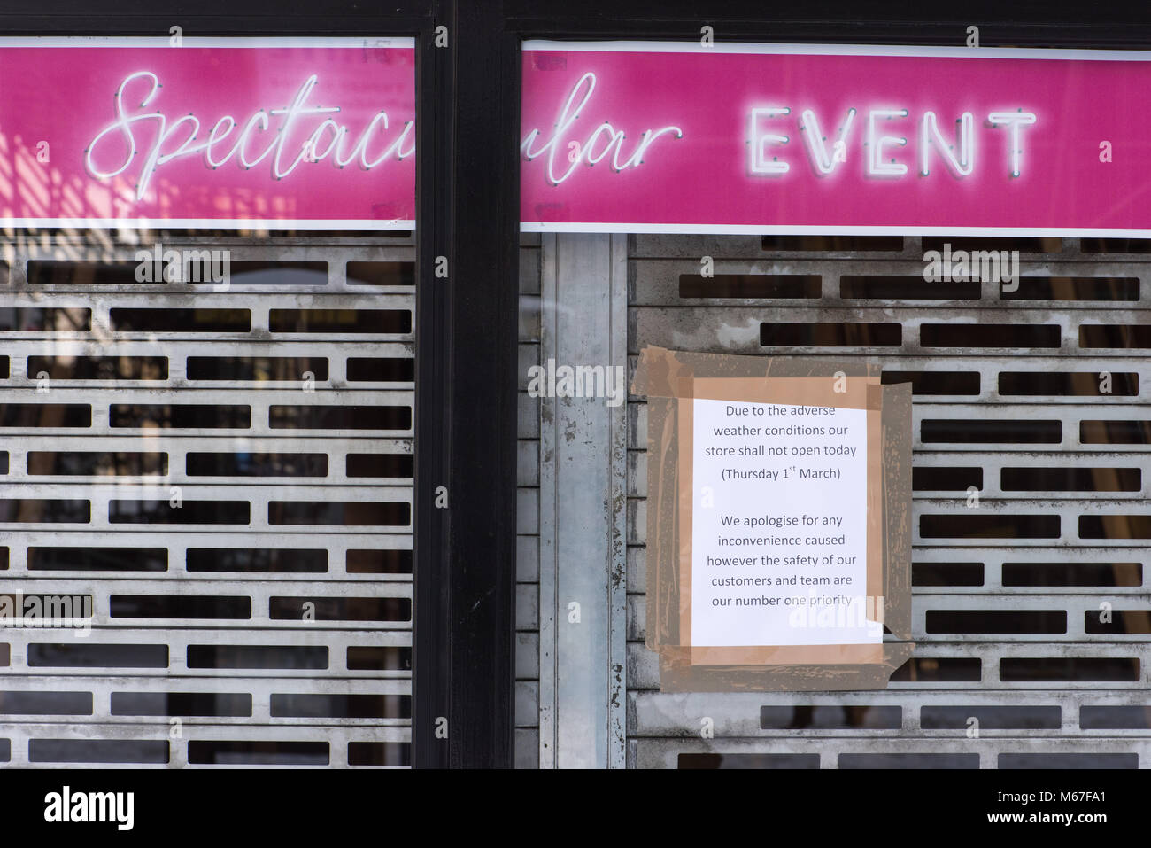 Glasgow, Ecosse, Royaume-Uni. 1er mars 2018. L'événement a été spectaculaire Debenhams' dans Glasgow fermé comme bête de l'Est hits météo Crédit : Tony Clerkson/Alamy Live News Banque D'Images