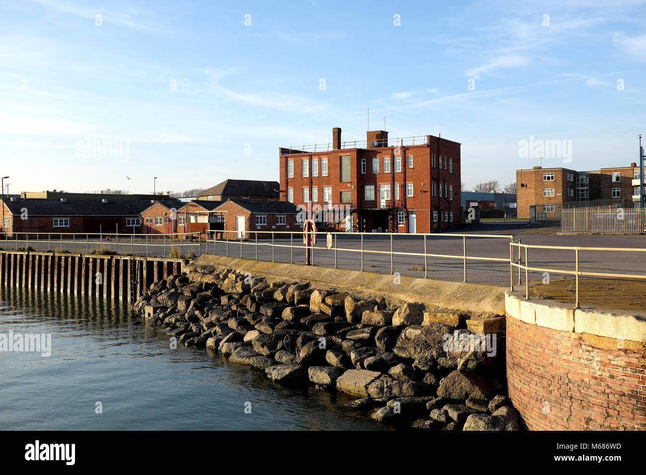 Port Shoreham, West Sussex, Angleterre. Vieux Port Authority, maintenant occupé par Dudman Agrégats. Banque D'Images